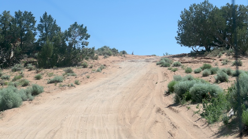 23.06.08 FZ White Pocket_P1451437